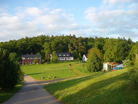 Blick aus Richtung der Nerother Waldeck - Foto: © 2013 by Schattenblick