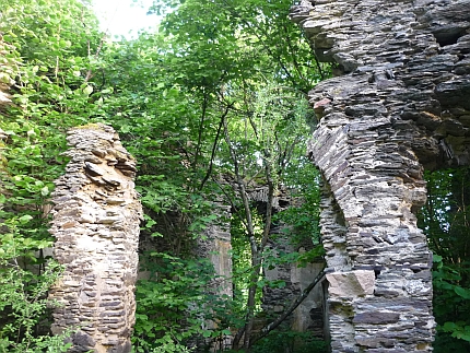 Ruinen der Burg Waldeck - Foto: © 2013 by Schattenblick